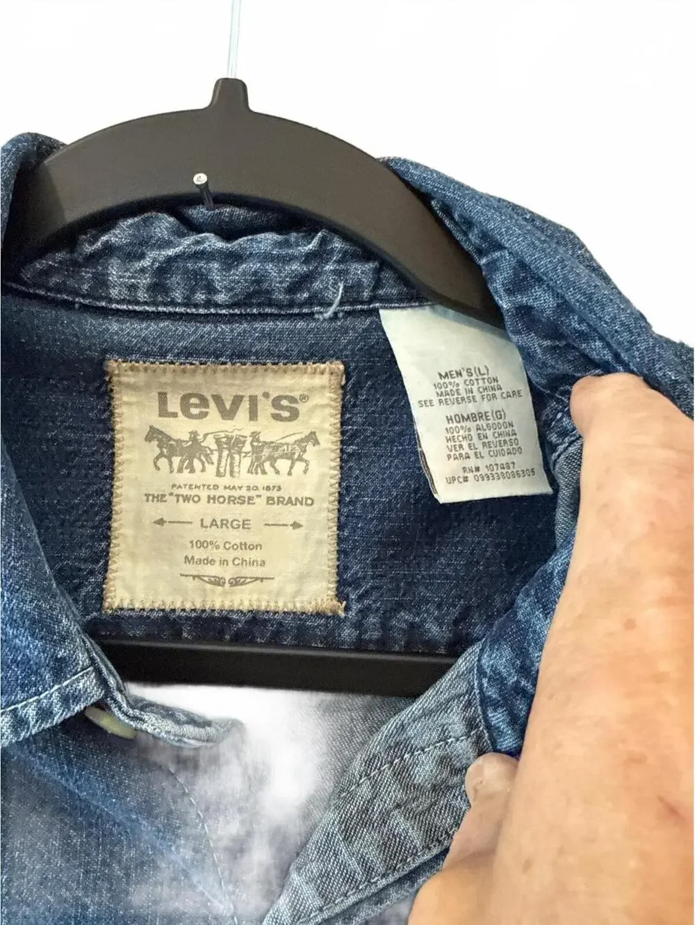Levi's Men's Large Denim Button-Up Shirt